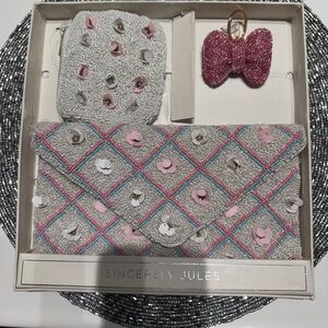 Sincerely Jules Beaded Clutch Set